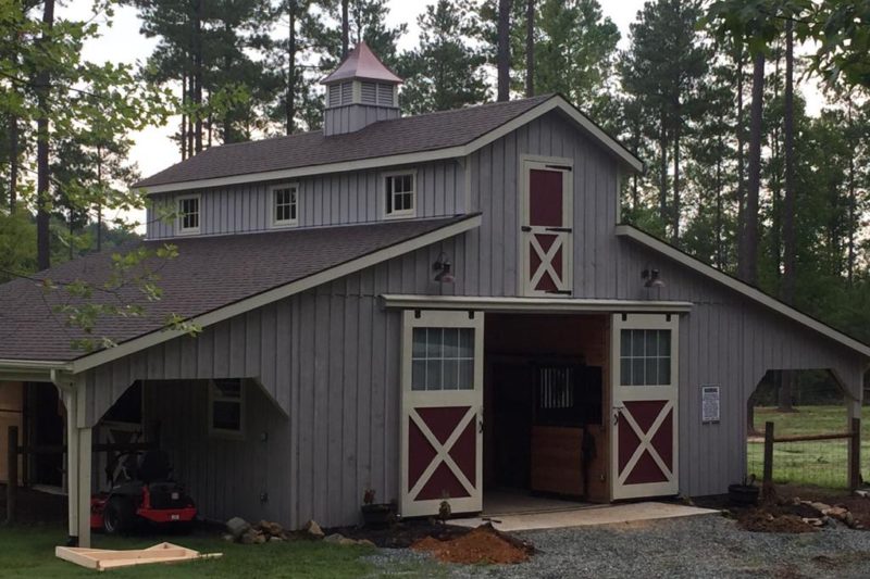 monitor style horse barns in lexington south carolina